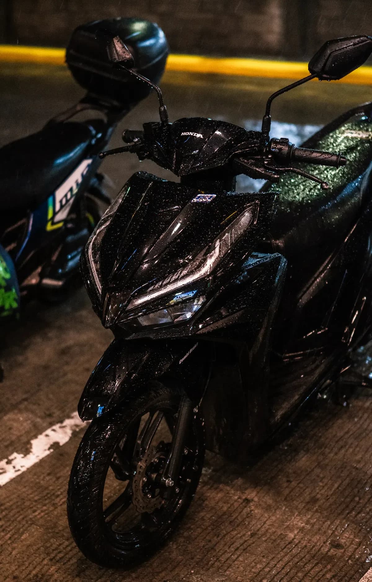 Honda Click 125i — detail shot