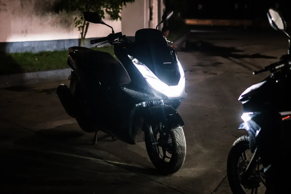 Honda PCX 160 — detail shot